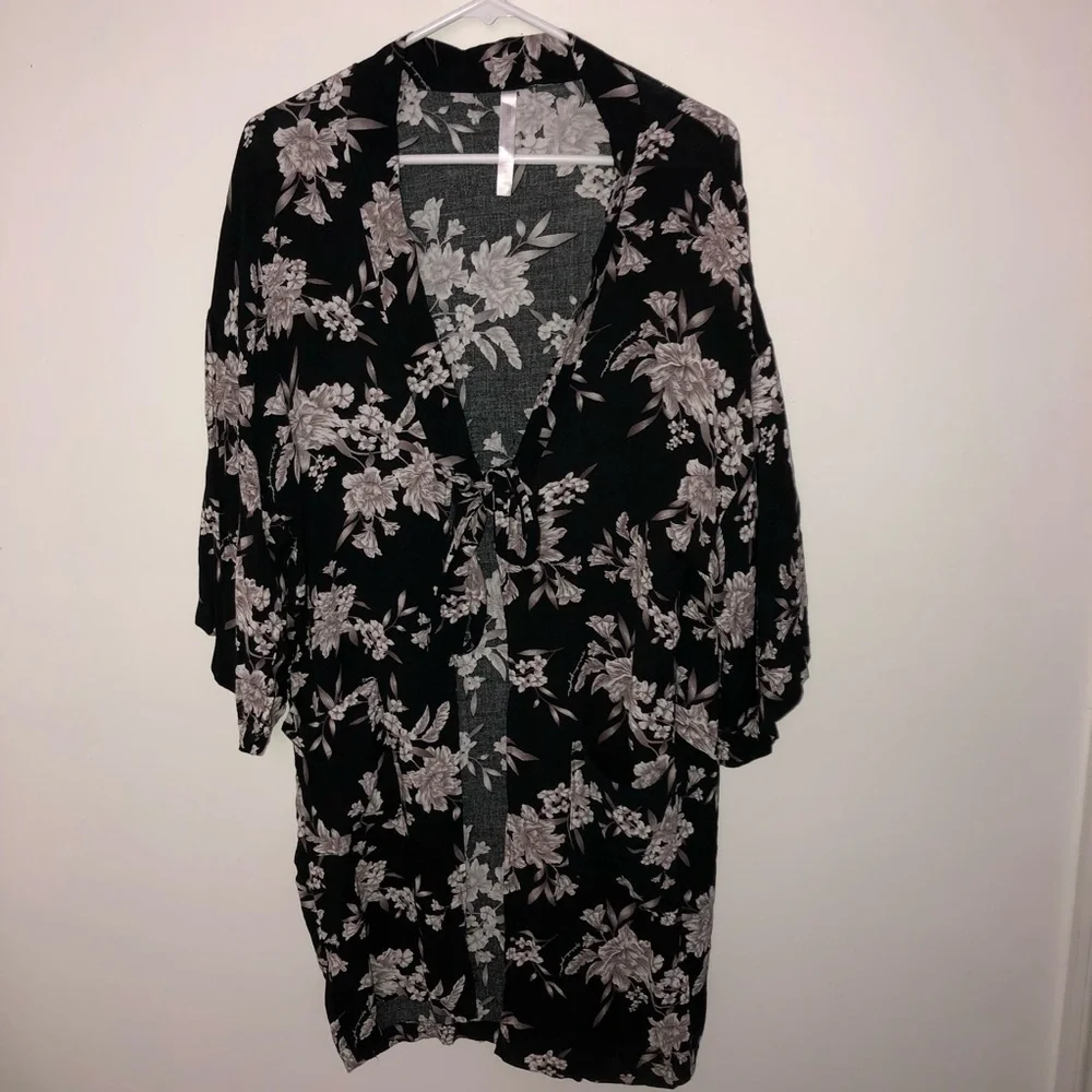 Spiritual Gangster Dark Floral Robe - Picture 1 of 5